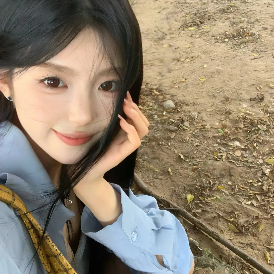犹在镜中