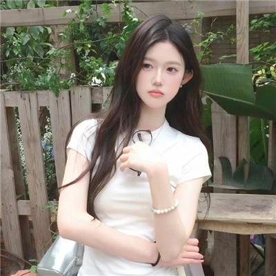 君有云